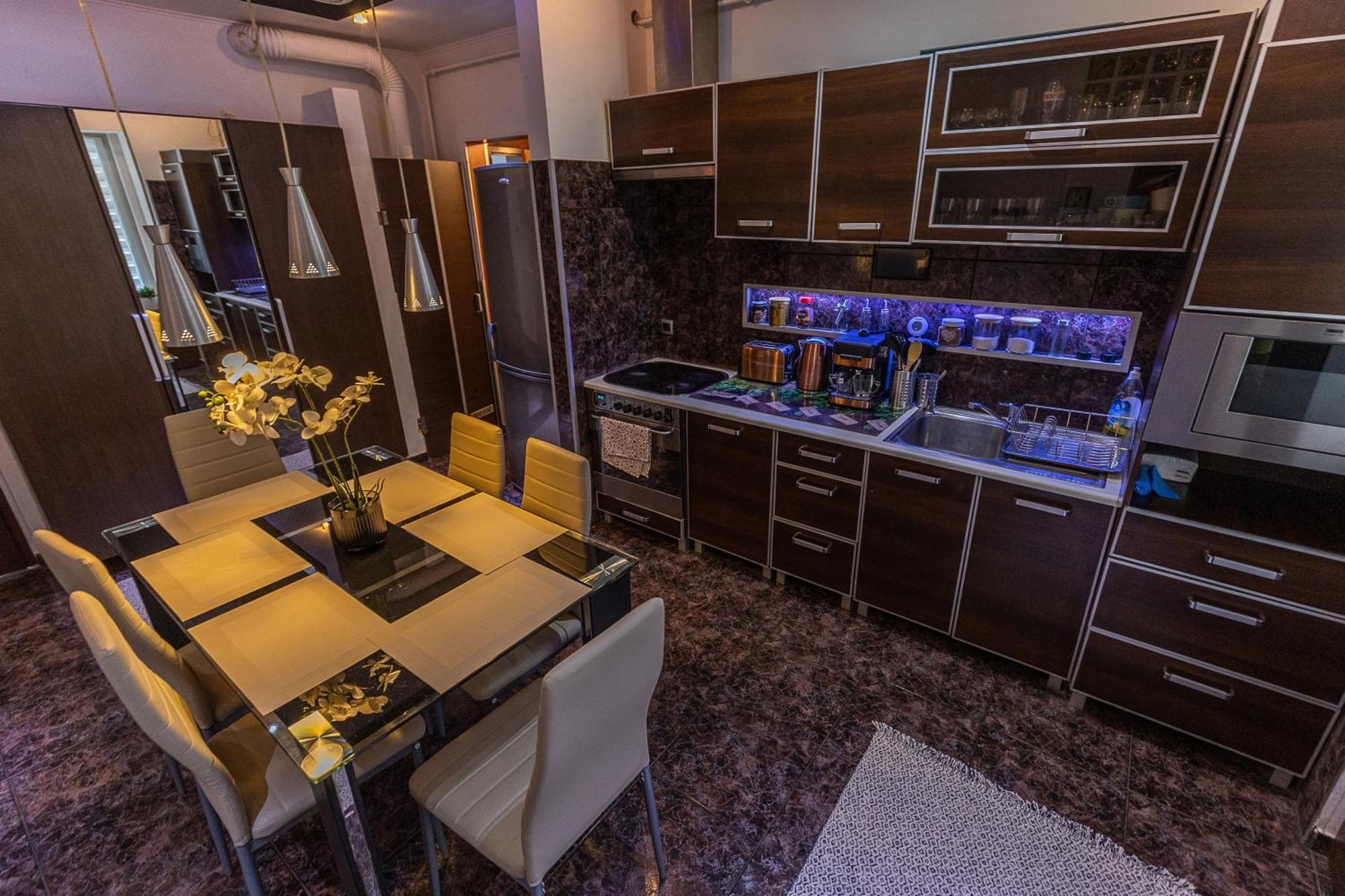 בודפשט City Vibes Apartment - 3 Bdrms מראה חיצוני תמונה