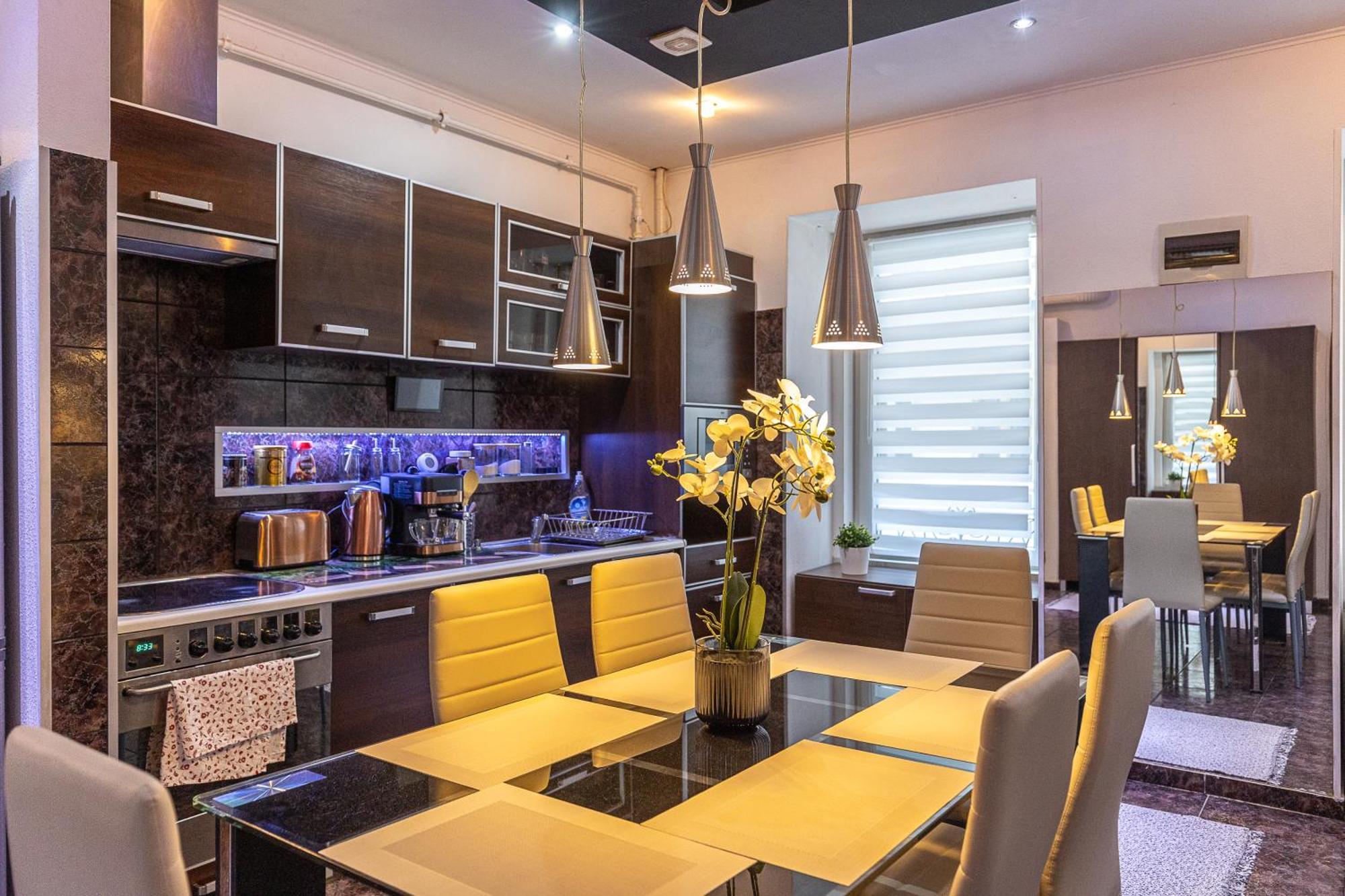 בודפשט City Vibes Apartment - 3 Bdrms מראה חיצוני תמונה